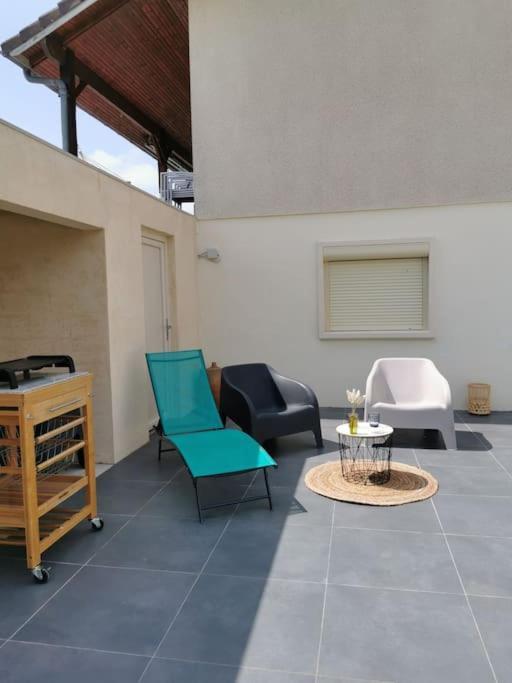 Studio Au Calme Avec Terrasse Rougemont  外观 照片