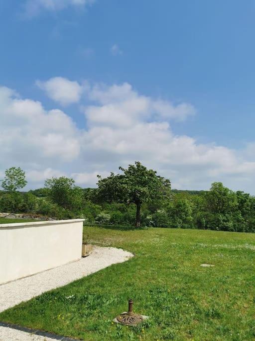 Studio Au Calme Avec Terrasse Rougemont  外观 照片